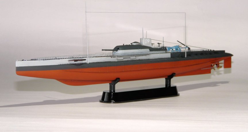 U-Kreuzer „Surcouf“ — 1:350 / Hobby Boss