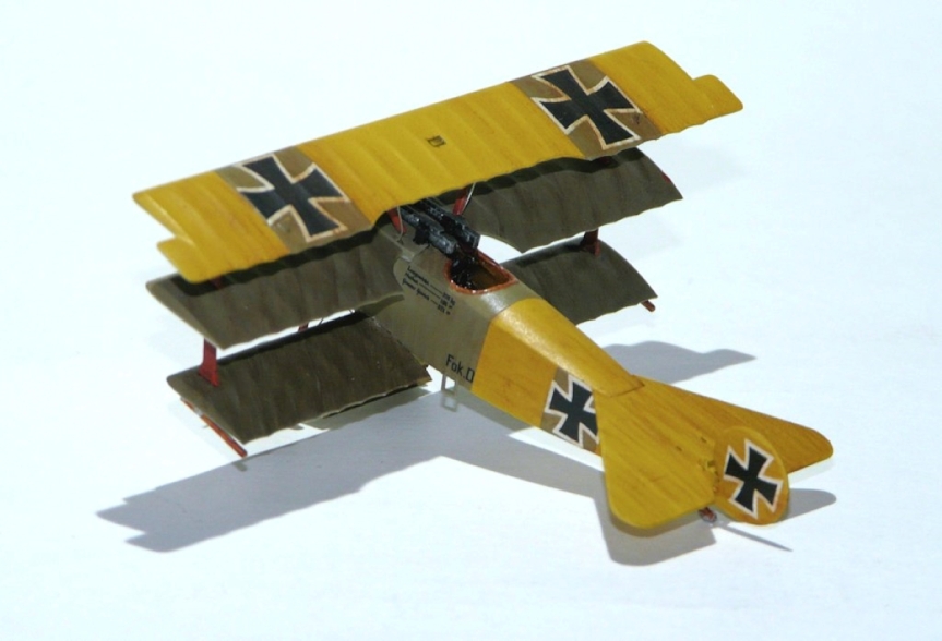 Fokker Dr. I (Fritz Kempf) – Roden und Fokker Dr I (Lothar von Richthofen) – Revell / beide 1:72