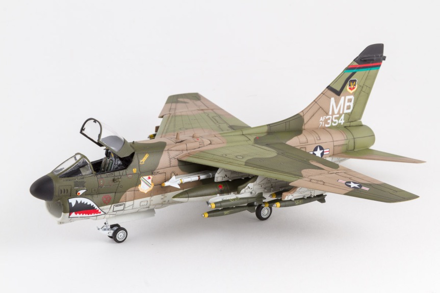 A-7D Corsair II – 1:72 / HobbyBoss 87203